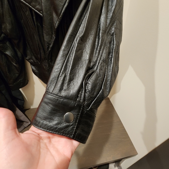 Women's leather jacket - Picture 5 of 9